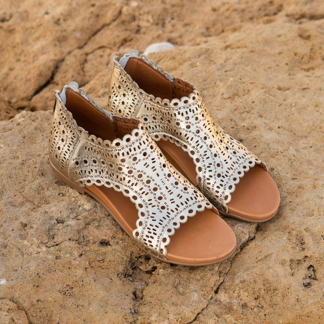 most stylish sandals 2023